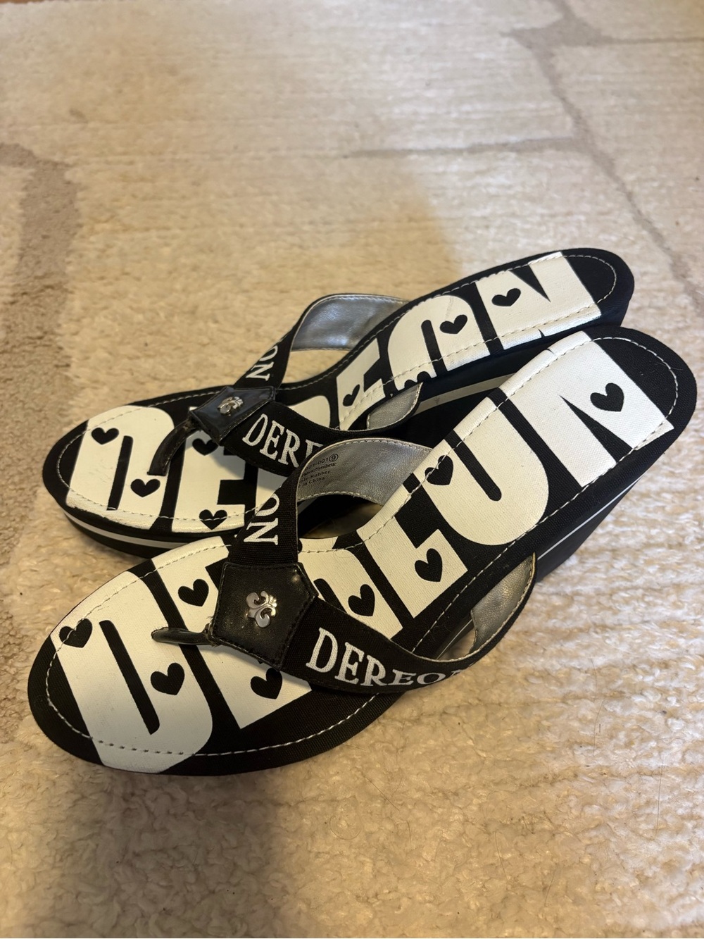 Y2K Beyoncé Dereon Black Platform Wedge Thong Sandals Rare Vintage Shoe - Picture 6 of 11